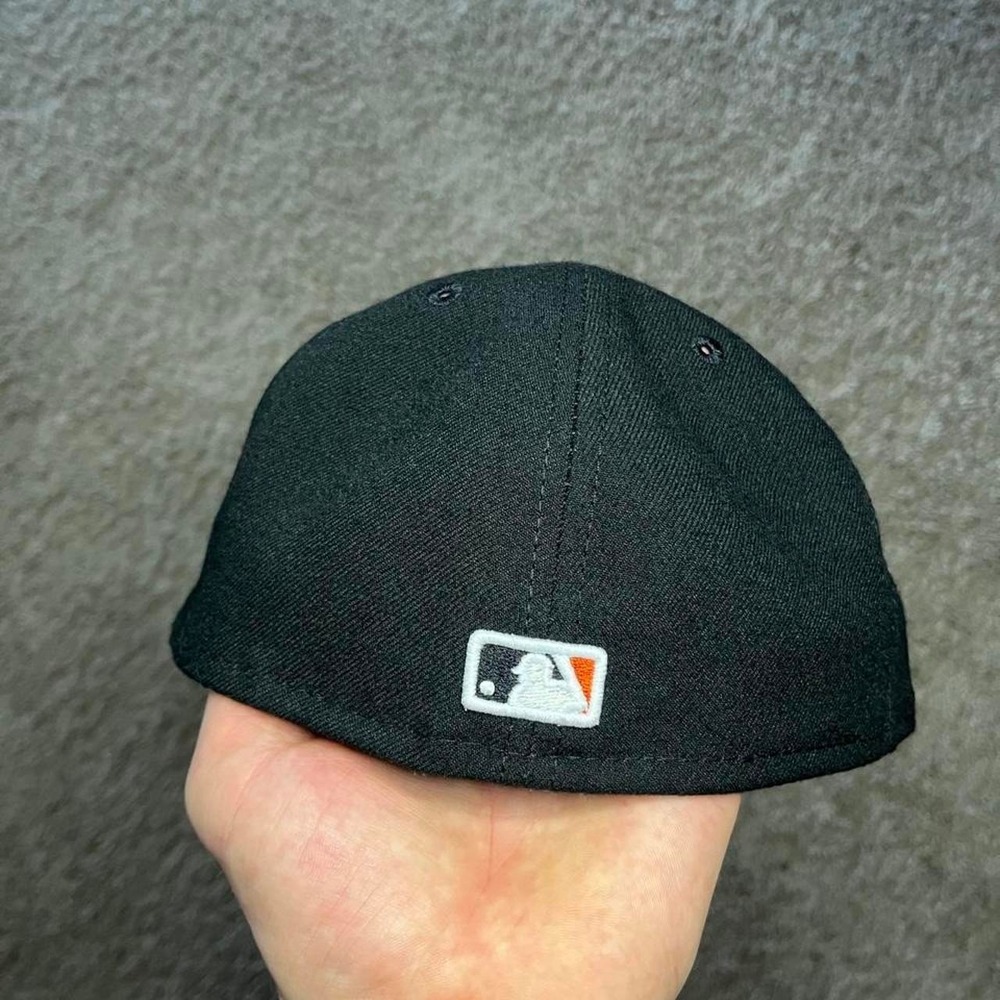 New Era Miami Marlins black baseball cap with 'M' logo 7 1/2 - Picture 2 of 4